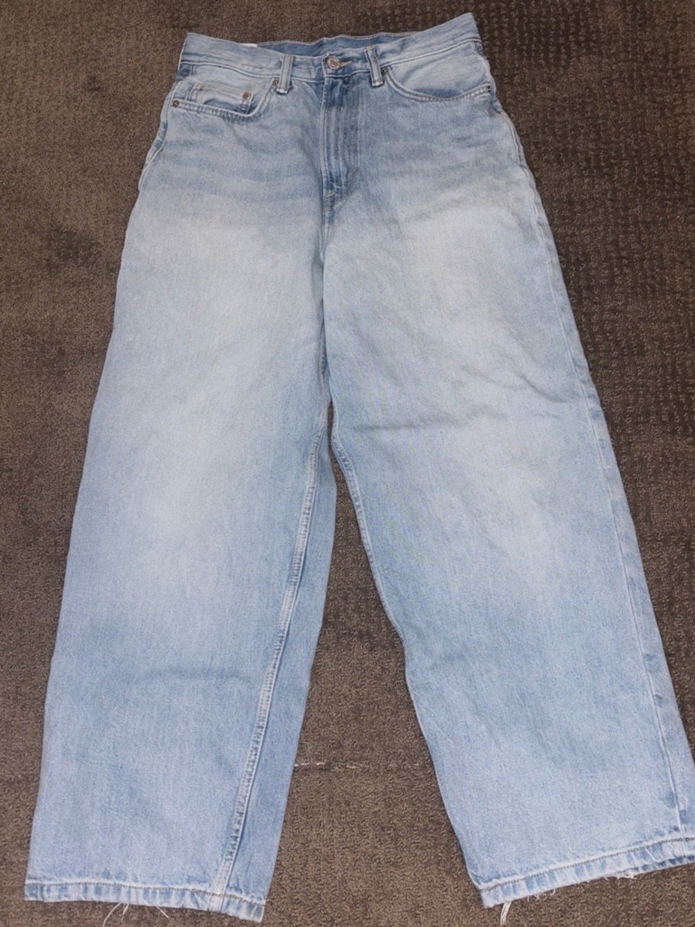 H&M Light Blue Relaxed Straight Jeans
